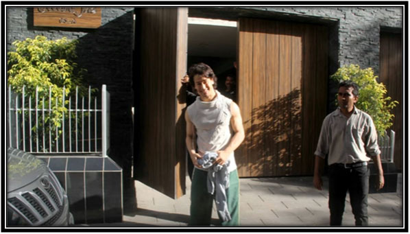 A Refreshing Entrance Celebrity House Tiger Shroff