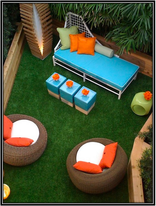 Play with bold colors for your backyard